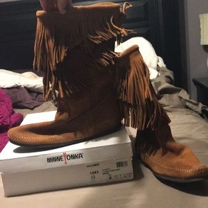 Minnetonka fringe boots. NWOT